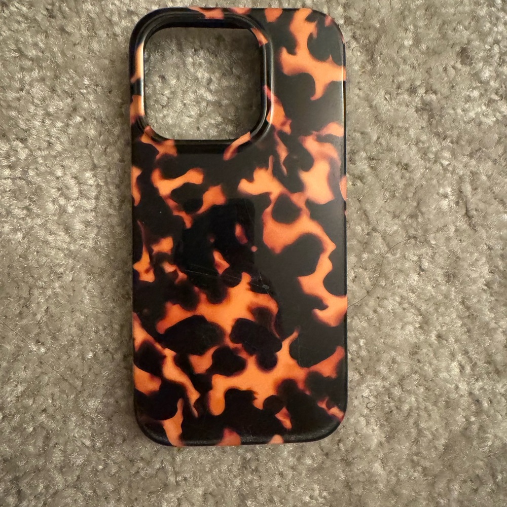 iPhone 15 Pro Stylish Tortoiseshell Case